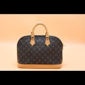 (SOLD) Authentic LV Alma Monogram PM